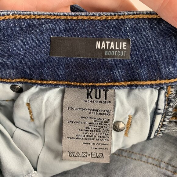 LONG Kut from the Kloth Dark Wash Natalie Bootcut Jeans 8L - Picture 4 of 6